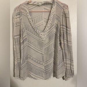 Banana Republic Sheet Beaded V-Neck white barrack long sleeve  blouse Medium
